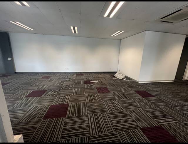 270M² OFFICE TO LET IN ILLOVO